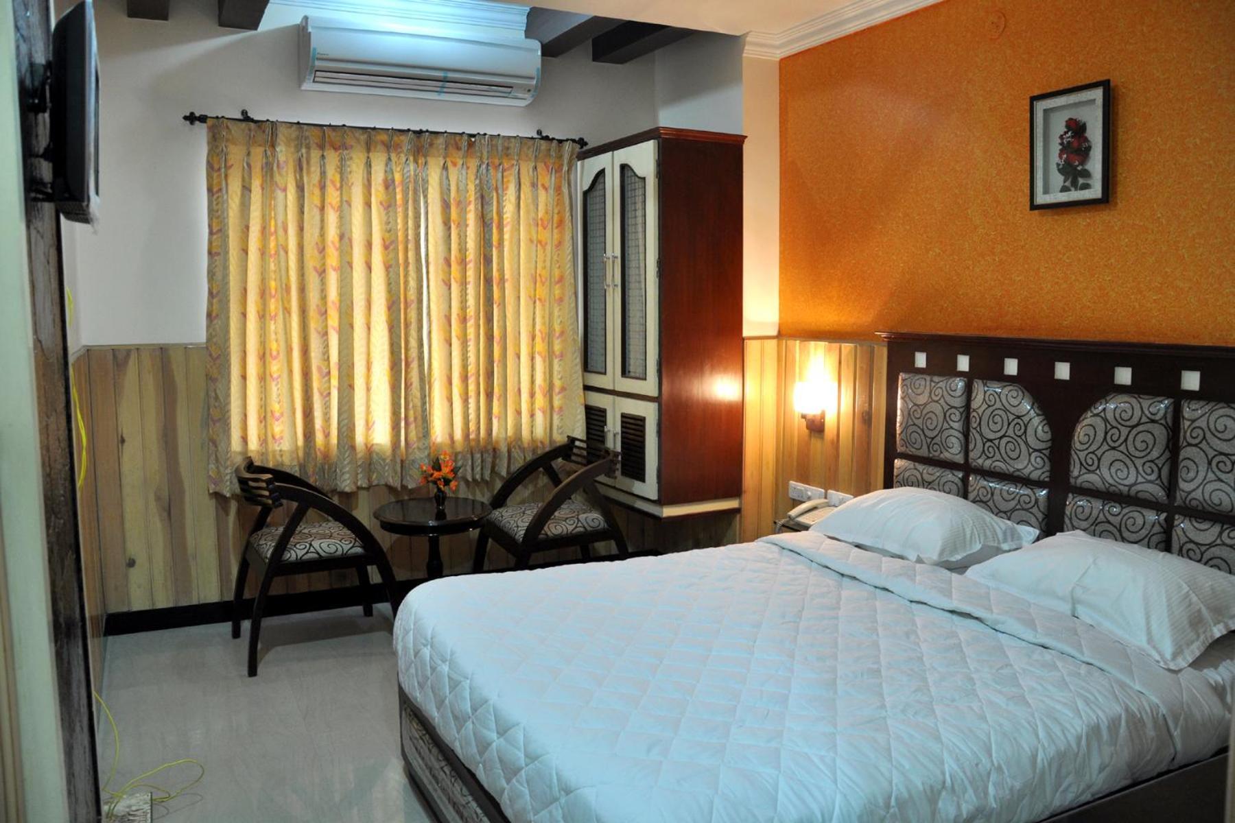 דינדיגול Hotel Sree Baalaaji Bhavan מראה חיצוני תמונה